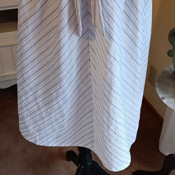 💐Host Pick💐Motherhood Maternity Cream Striped Dress - Picture 7 of 11